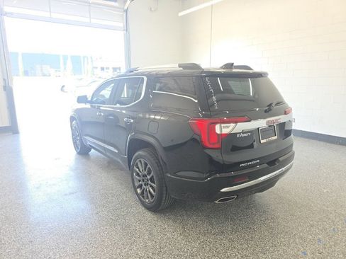 Used 2023 GMC Acadia Denali w/ Black Diamond Edition FWD image 3