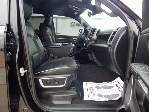 Used 2025 RAM 1500 Laramie image 16