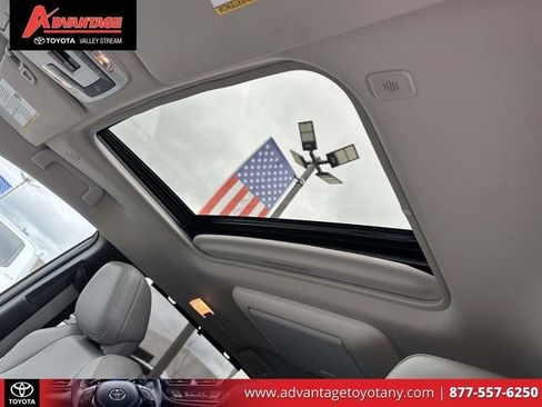 Used 2025 Toyota Sienna XLE w/ XLE Plus Package AWD/4WD image 26