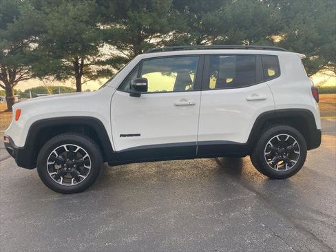 Certified 2023 Jeep Renegade Latitude image 1
