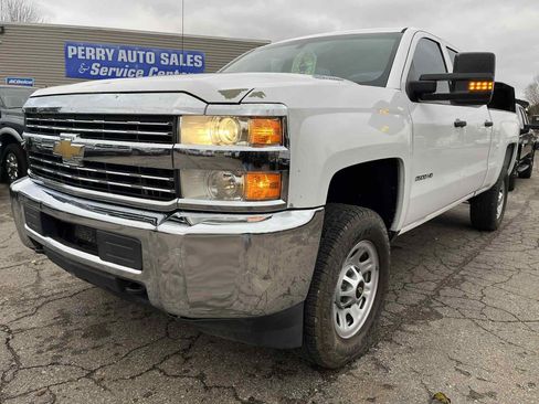 Used 2015 Chevrolet Silverado 2500 W/T w/ WT Fleet Convenience Package image 2