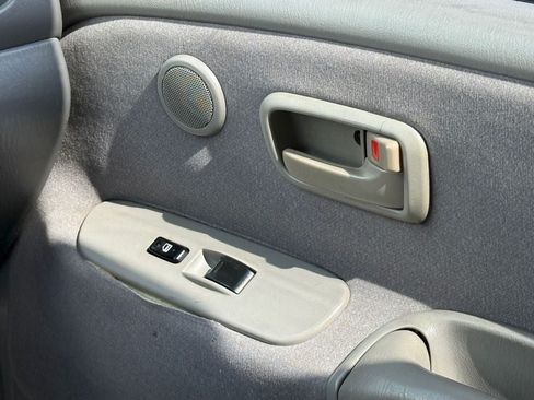 Used 2000 Toyota Tundra SR5 AWD/4WD image 18