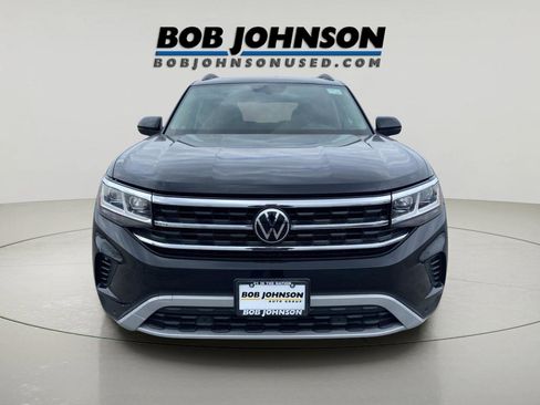 Used 2023 Volkswagen Atlas SE w/ Panoramic Sunroof Package image 8
