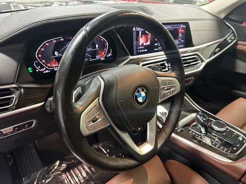 Used 2019 BMW X7 xDrive50i w/ Premium Package image 9