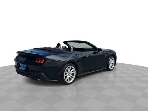 Used 2024 Ford Mustang GT Premium image 7