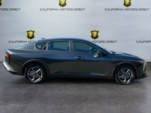 Used 2025 Kia K4 LXS image 4