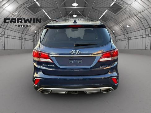 Used 2018 Hyundai Santa Fe SE FWD image 9