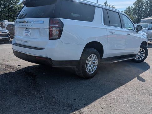 Used 2022 Chevrolet Suburban LS AWD/4WD image 6