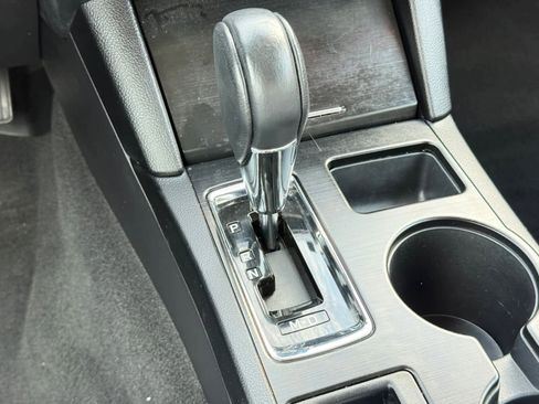 Used 2019 Subaru Legacy 2.5i Limited image 16