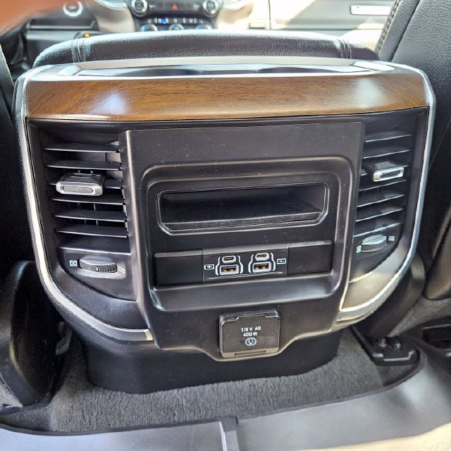 Used 2022 RAM 1500 Laramie AWD/4WD image 21