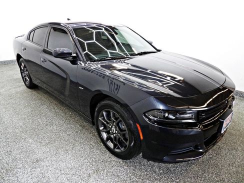Used 2018 Dodge Charger GT image 3
