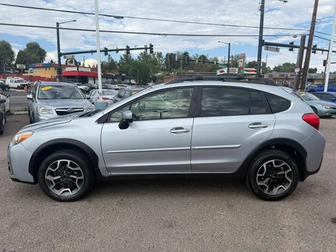 Used 2017 Subaru Crosstrek 2.0i Premium AWD/4WD image 5
