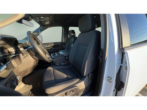 Certified 2025 Chevrolet Silverado 2500 LT w/ Convenience Package image 23