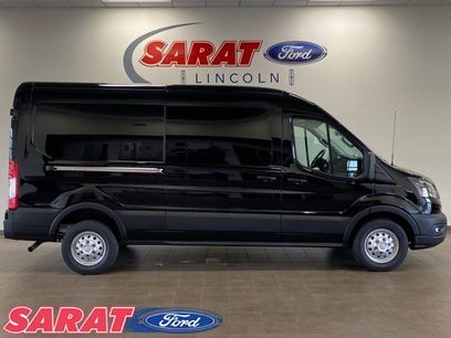 New 2026 Ford Transit 250 148 Medium Roof Extended AWD w/ Exterior Upgrade Package