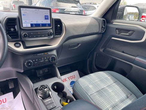 Used 2024 Ford Bronco Sport Heritage w/ Heritage Convenience Package image 19