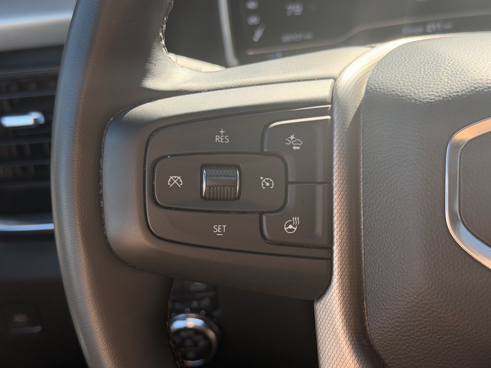 Used 2024 GMC Sierra 3500 Denali w/ Denali Reserve Package AWD/4WD image 19