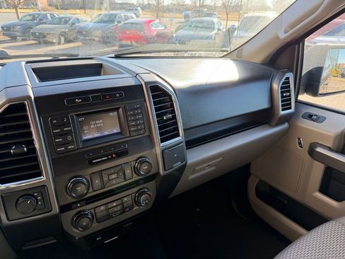 Used 2017 Ford F150 XLT image 19