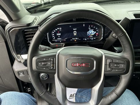 Used 2025 GMC Sierra 2500 SLE w/ SLE Value Package; image 14