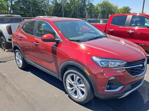 Used 2023 Buick Encore GX Preferred w/ Cold Weather Comfort Package FWD image 6