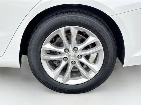 Used 2016 Chevrolet Malibu LT image 29