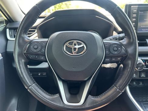 Certified 2019 Toyota RAV4 XLE Premium w/ Cold Weather Package FWD image 17