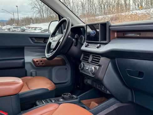 Used 2023 Ford Maverick Lariat w/ Lariat Luxury Package image 13