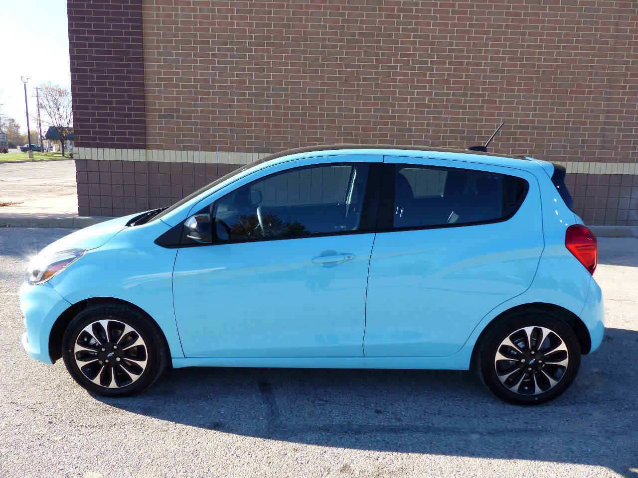 Used 2022 Chevrolet Spark LT w/ Spark Special Edition FWD image 6