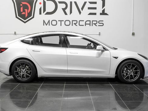 Used 2020 Tesla Model 3 Long Range AWD/4WD image 8