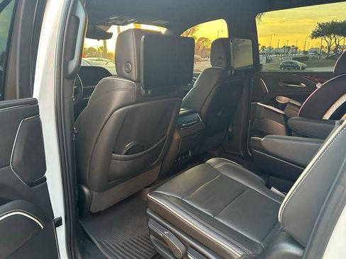 Certified 2024 Cadillac Escalade ESV Premium Luxury w/ Performance Package image 9