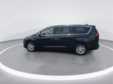 Used 2022 Chrysler Voyager LX image 5