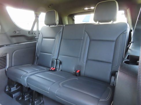 Used 2021 GMC Yukon XL SLT image 24