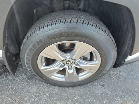 Used 2023 Toyota RAV4 XLE FWD image 36