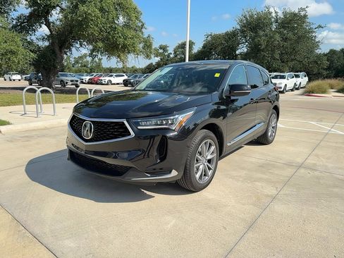Used 2023 Acura RDX w/ Technology Package image 2