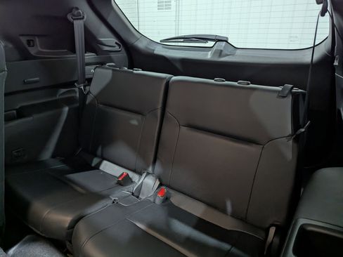 Used 2022 Mitsubishi Outlander SEL image 12