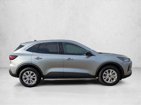 Used 2024 Ford Escape Active AWD/4WD image 4