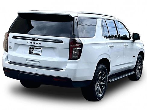 Used 2023 Chevrolet Tahoe Z71 w/ Luxury Package AWD/4WD image 13