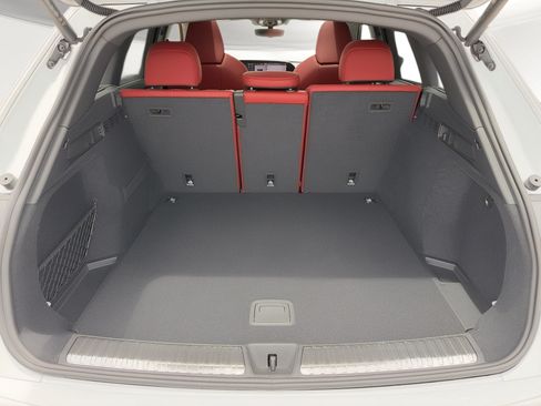 New 2026 Audi SQ5 Prestige AWD/4WD image 13