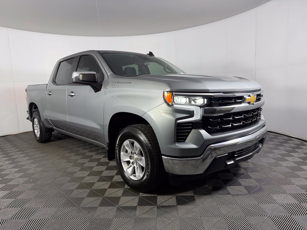 Used 2025 Chevrolet Silverado 1500 LT RWD image 5