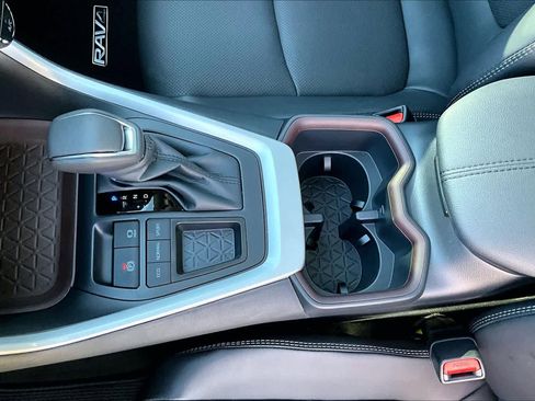 New 2025 Toyota RAV4 Limited image 7