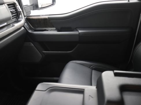 Used 2024 Ford F350 Lariat w/ Sport Appearance Package AWD/4WD image 13