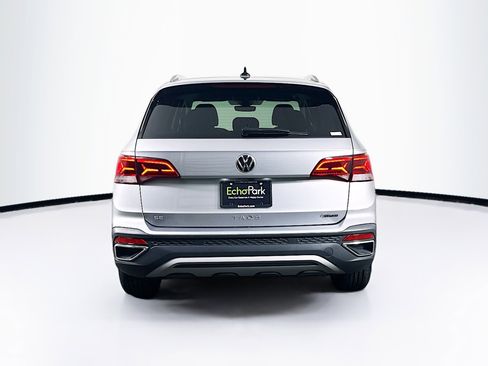 Used 2024 Volkswagen Taos SE image 7