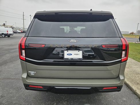 New 2025 Ford Expedition Tremor image 7