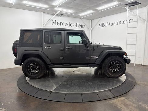 Used 2017 Jeep Wrangler Unlimited Sport w/ Quick Order Package 24S AWD/4WD image 8