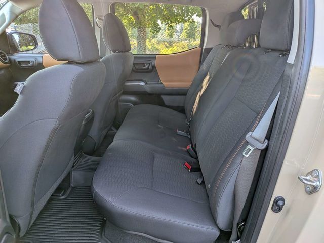 Used 2019 Toyota Tacoma SR5 AWD/4WD image 15