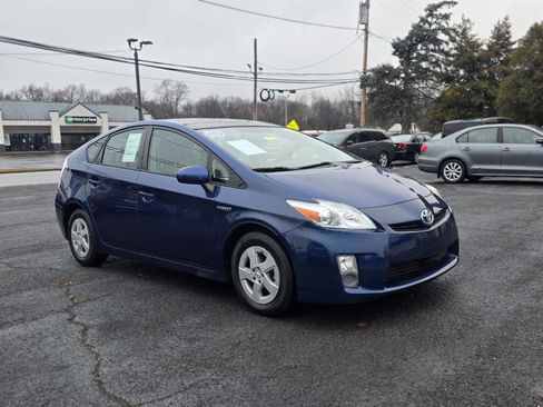 Used 2010 Toyota Prius Five image 3