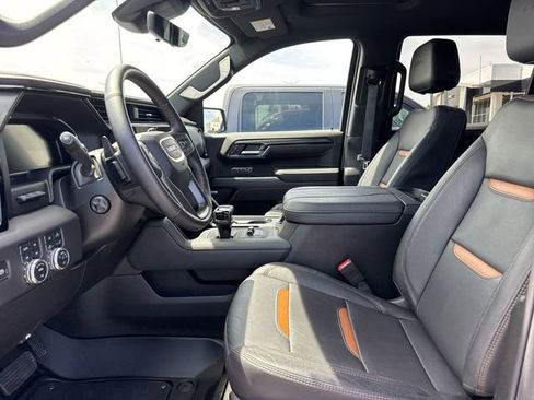 Used 2026 GMC Sierra 1500 AT4 w/ AT4 Premium Package AWD/4WD image 11
