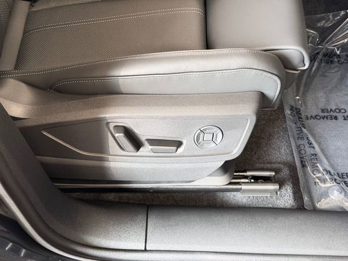 New 2025 Audi Q5 Premium Plus AWD/4WD image 30