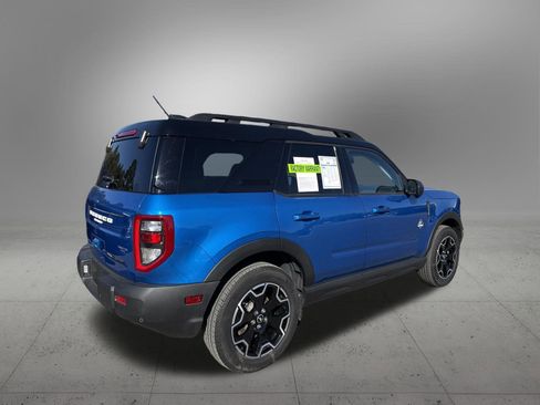 Used 2025 Ford Bronco Sport Outer Banks w/ Outer Banks Tech Package+ AWD/4WD image 4