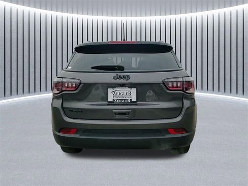 Used 2023 Jeep Compass Altitude w/ Convenience Group image 9