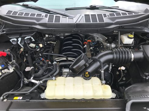 Used 2023 Ford F150 Lariat AWD/4WD image 30